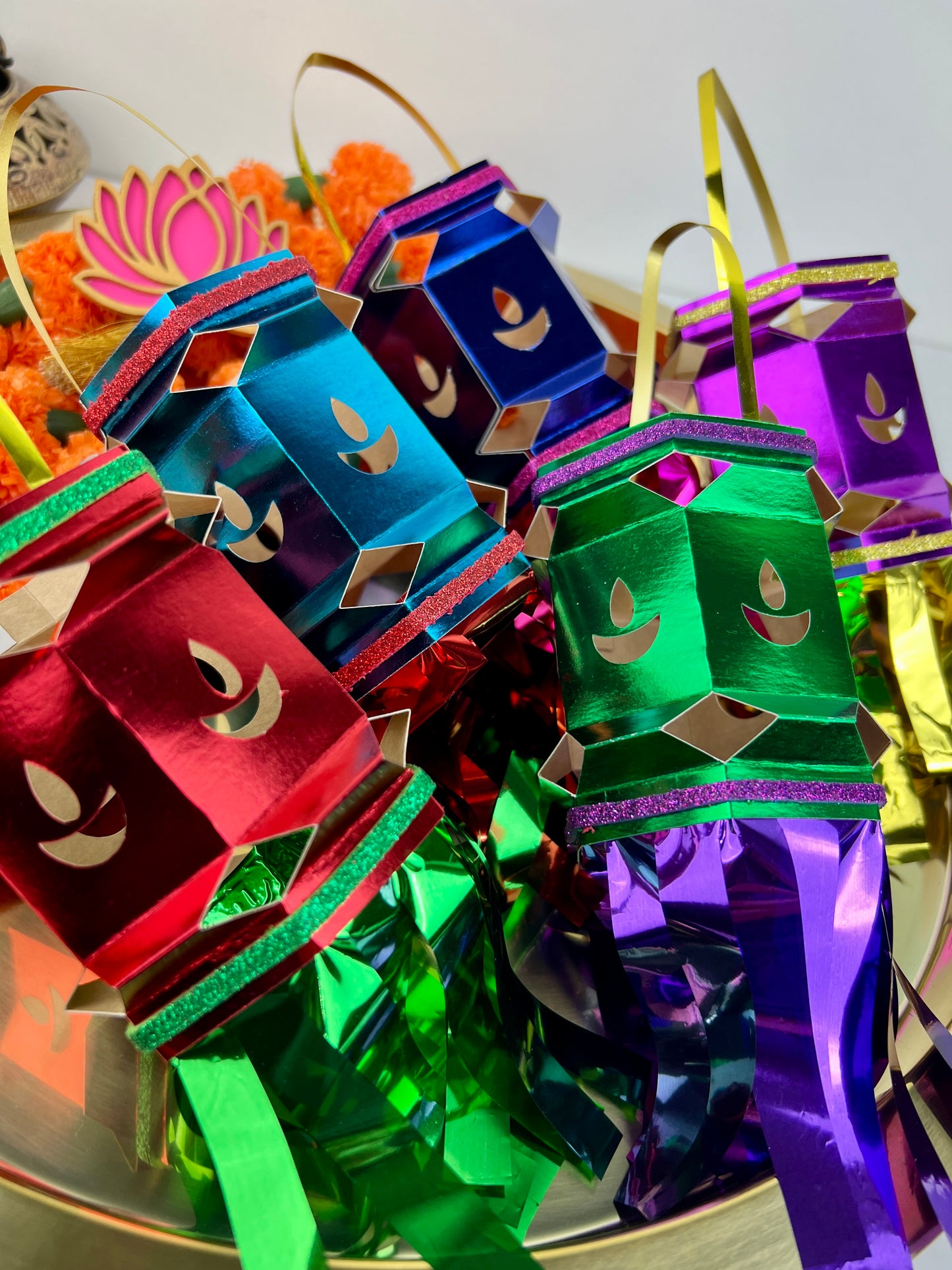 Mini Diwali Lanterns - Classic (Set of 5) Ships flat